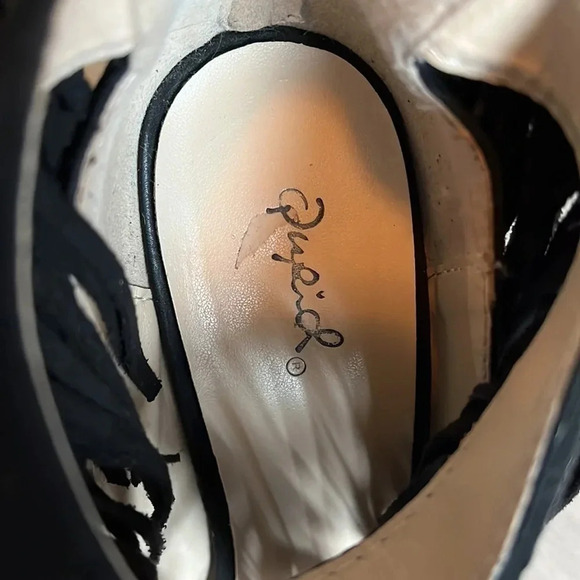 QUIPID Faux Suede Tassel Strap High  Heels, Size 8.5 - Picture 8 of 9